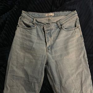 Like new, worn once Abercrombie & Fitch The Dad High Rise jeans size 31/12L